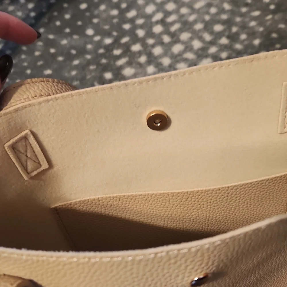 Elegant Tan Tote Bag